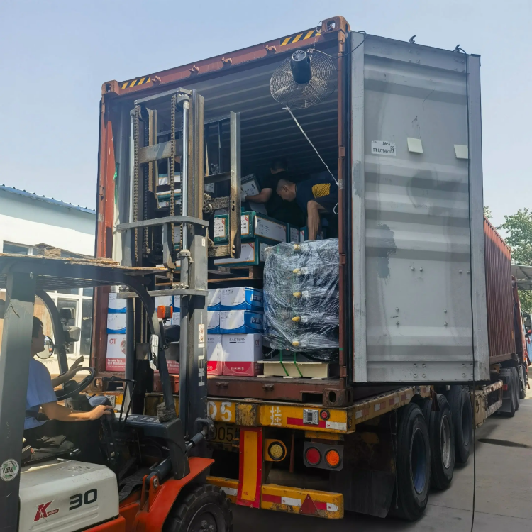 ጩኸት ከባድ የጭነት መኪና ክፍሎች - ይንዱ, በየቦታው ይተማመን!